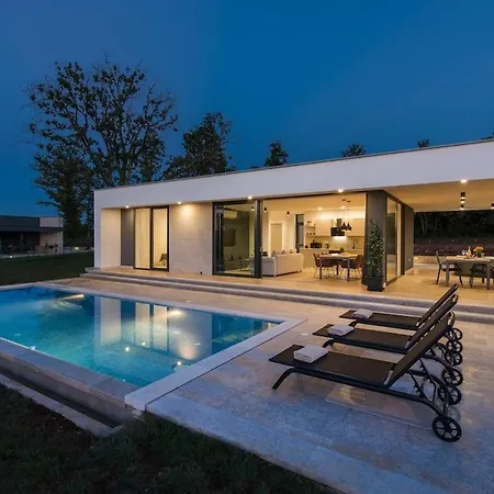 Villa-naos-backup Villa